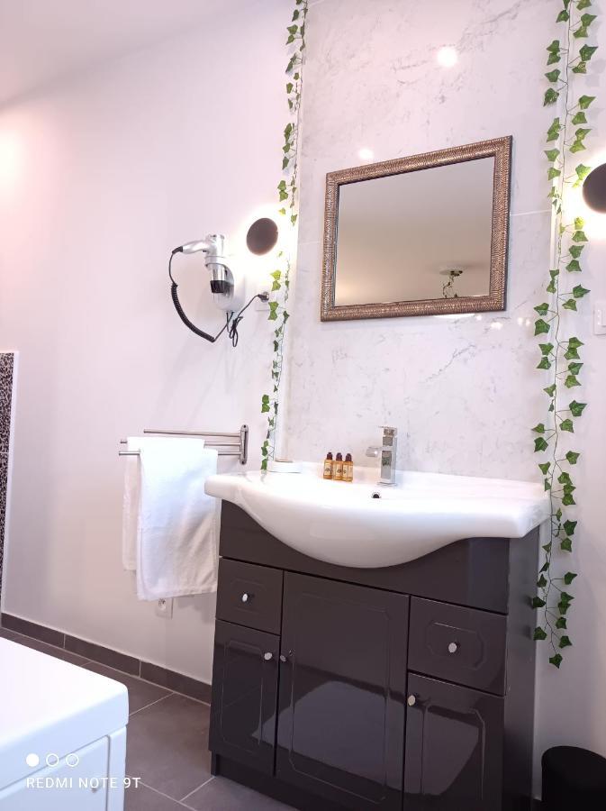 Les Suites Fenelon Le Cateau-Cambresis Zewnętrze zdjęcie